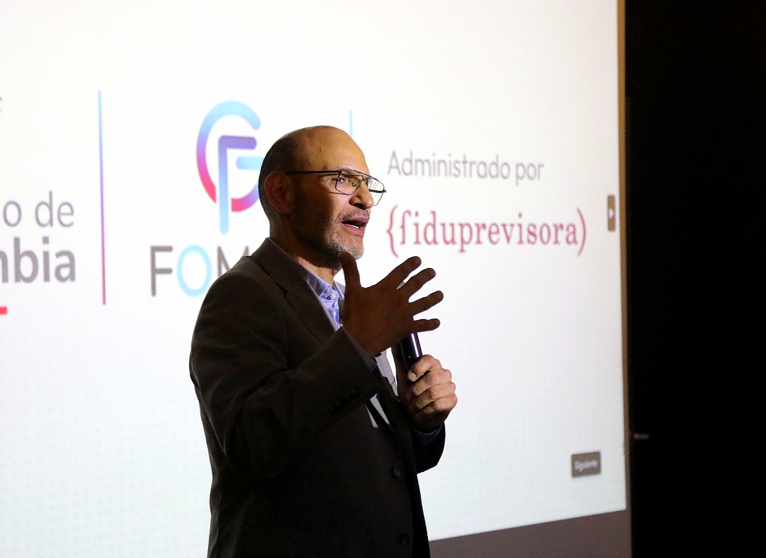 Imagen comunicado vicepresidente FOMAG